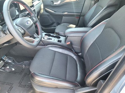 2023 Ford Escape ST-Line AWD w/Tech Package