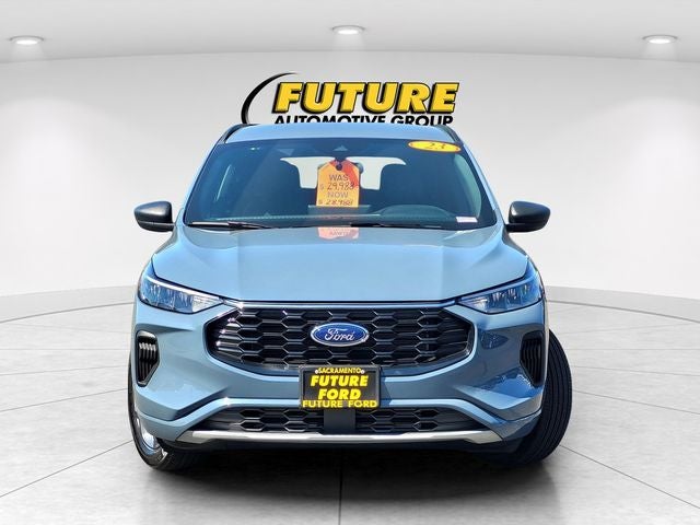 2023 Ford Escape ST-Line AWD w/Tech Package