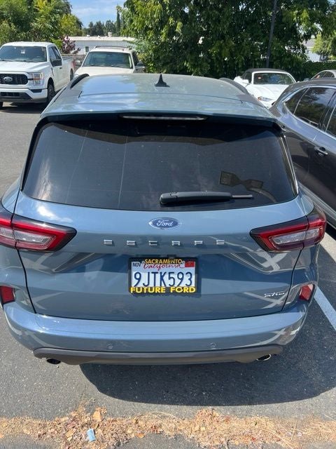 2023 Ford Escape ST-Line AWD w/Tech Package