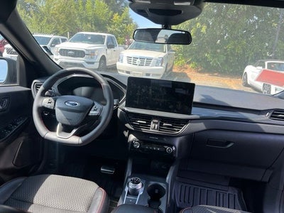 2023 Ford Escape ST-Line AWD w/Tech Package