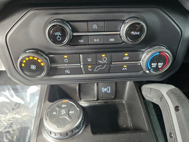 2021 Ford Bronco Big Bend 4WD Lifted w/Manual Transmission