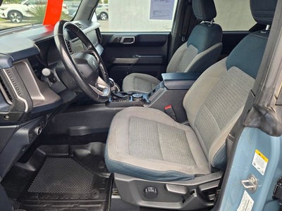 2022 Ford Bronco Outer Banks 4WD w/Hardtop