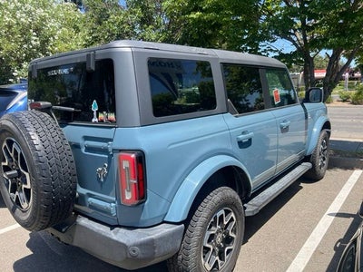 2022 Ford Bronco Outer Banks 4WD w/Hardtop