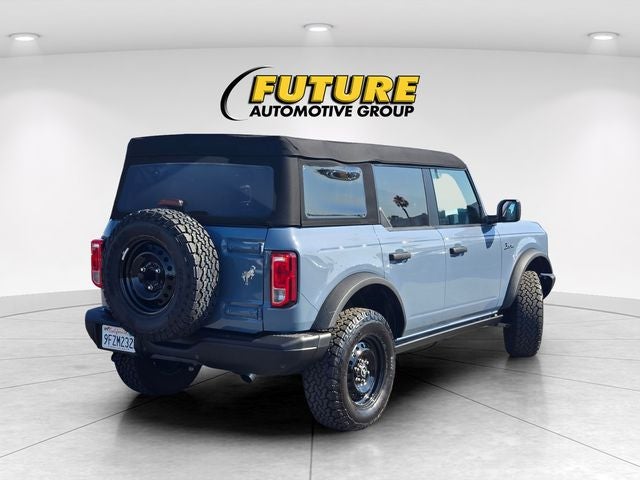 2023 Ford Bronco Black Diamond 4WD w/322A Mid Package