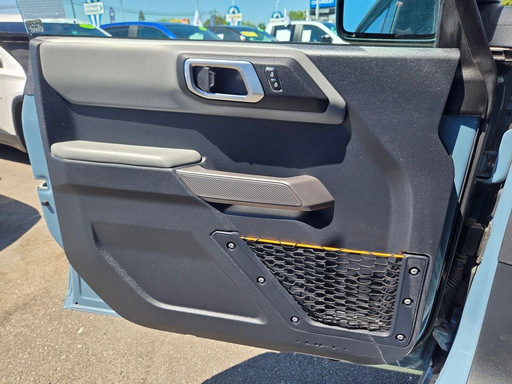 2023 Ford Bronco Badlands 4WD w/Sasquatch & Lux Package
