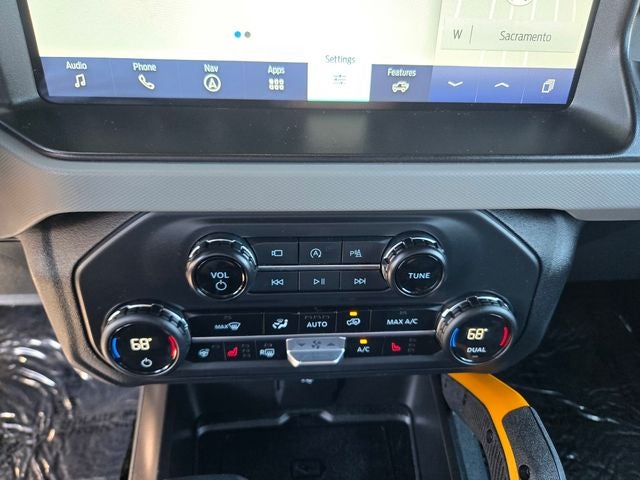2023 Ford Bronco Badlands 4WD w/Sasquatch & Lux Package