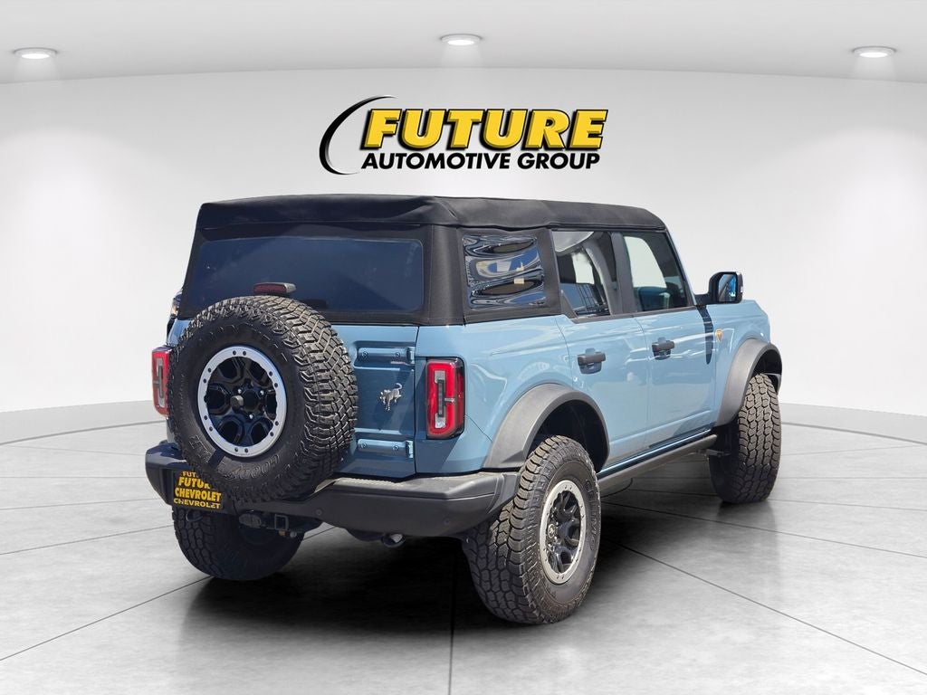 2023 Ford Bronco Badlands 4WD w/Sasquatch & Lux Package