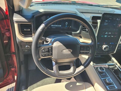 2022 Ford Expedition Max Platinum 4WD W/ Navigation and Moonroof