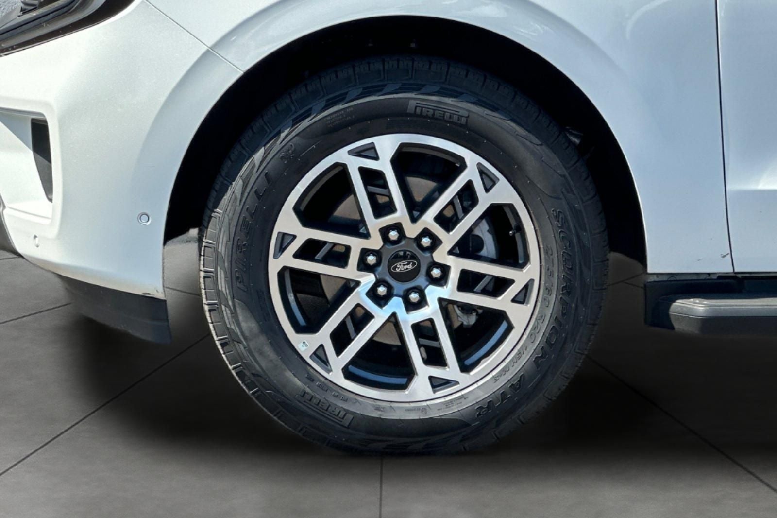2025 Ford Expedition Active 4WD