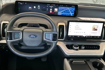 2025 Ford Expedition Active 4WD
