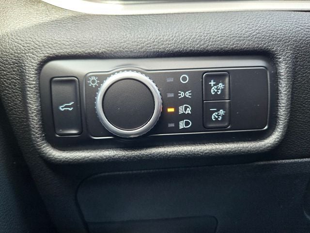 2023 Ford Explorer XLT RWD