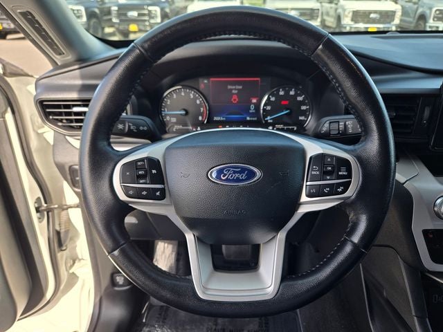 2023 Ford Explorer XLT RWD