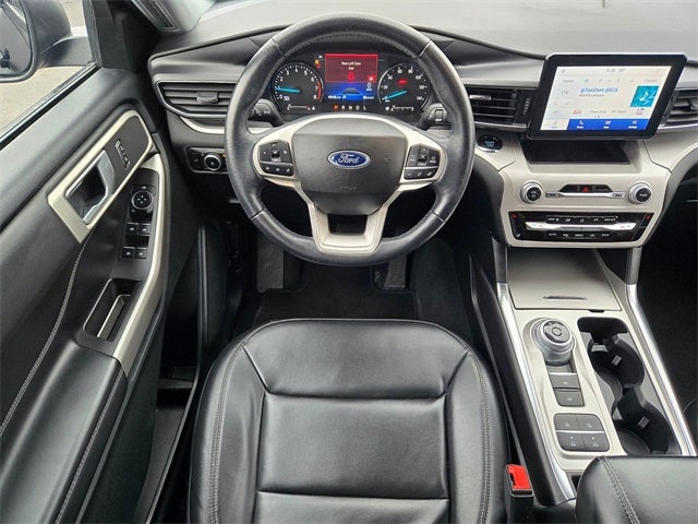 2023 Ford Explorer XLT RWD
