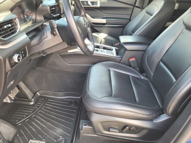 2023 Ford Explorer XLT FWD w/202A Package