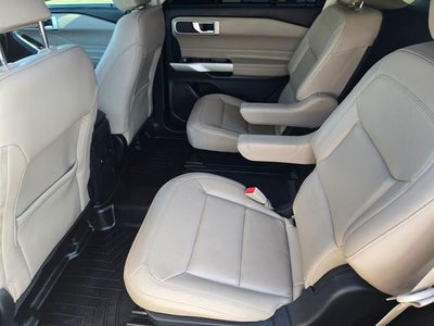 2022 Ford Explorer XLT 4WD