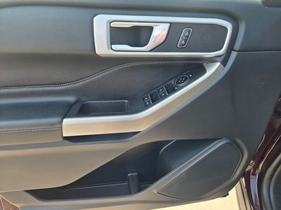 2023 Ford Explorer XLT 4WD