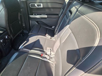 2023 Ford Explorer XLT 4WD