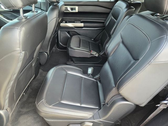 2022 Ford Explorer XLT 4WD w/202A & 20"s