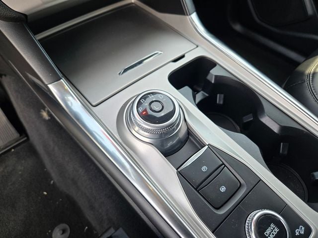 2022 Ford Explorer XLT 4WD w/202A & 20"s