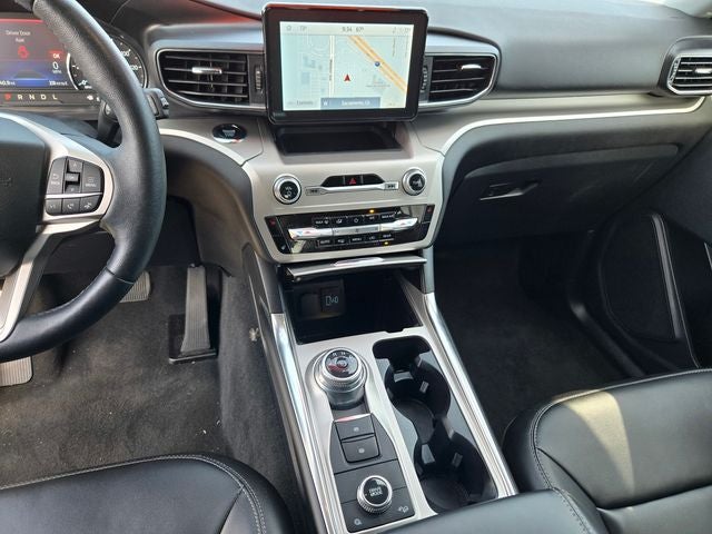 2022 Ford Explorer XLT 4WD w/202A & 20"s
