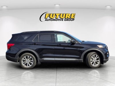 2022 Ford Explorer XLT 4WD w/202A & 20"s