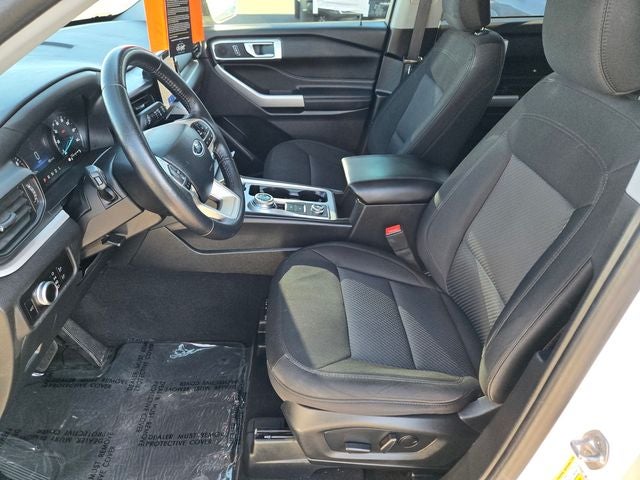 2023 Ford Explorer XLT 4WD
