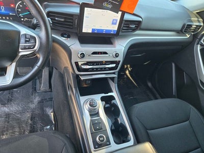 2023 Ford Explorer XLT 4WD