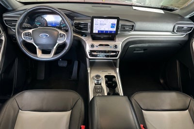 2023 Ford Explorer XLT 4WD