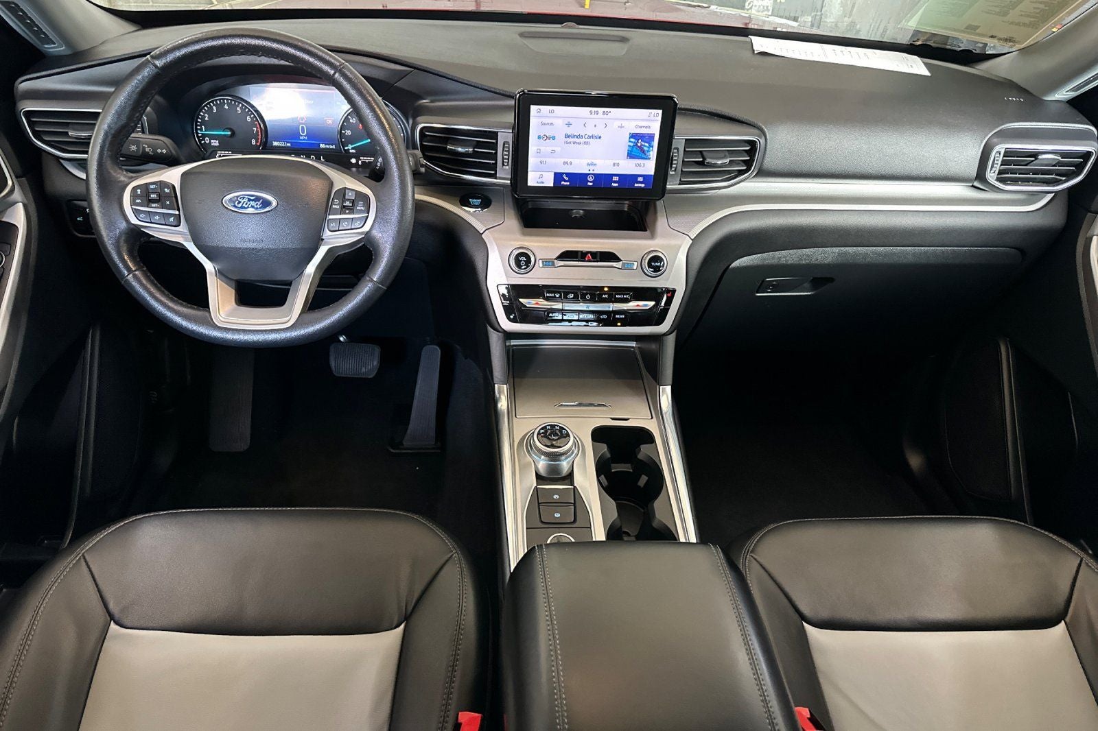 2023 Ford Explorer XLT 4WD
