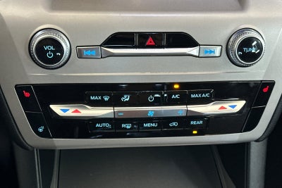 2023 Ford Explorer XLT 4WD