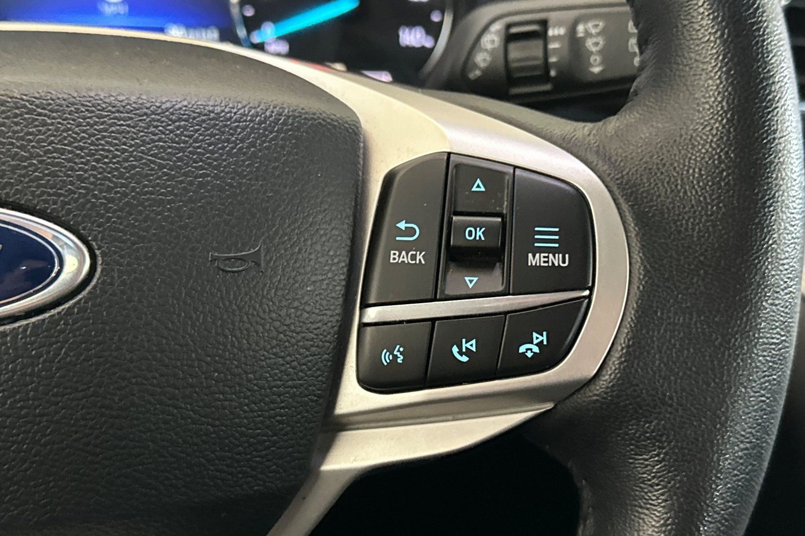 2023 Ford Explorer XLT 4WD