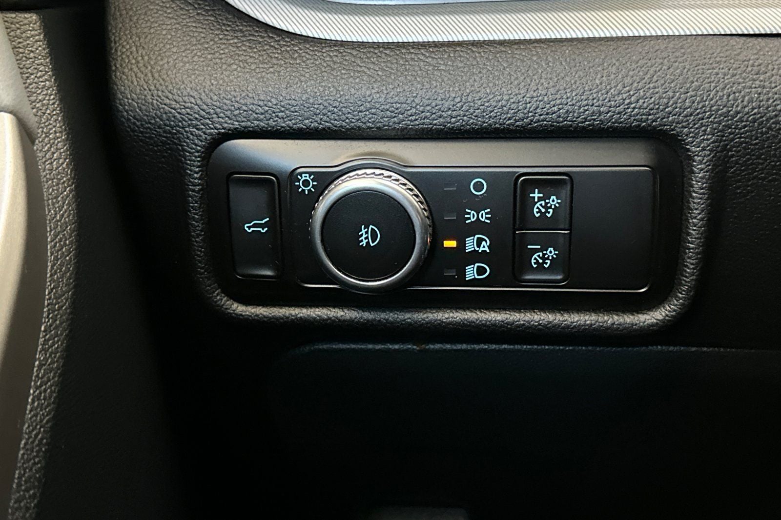 2023 Ford Explorer XLT 4WD