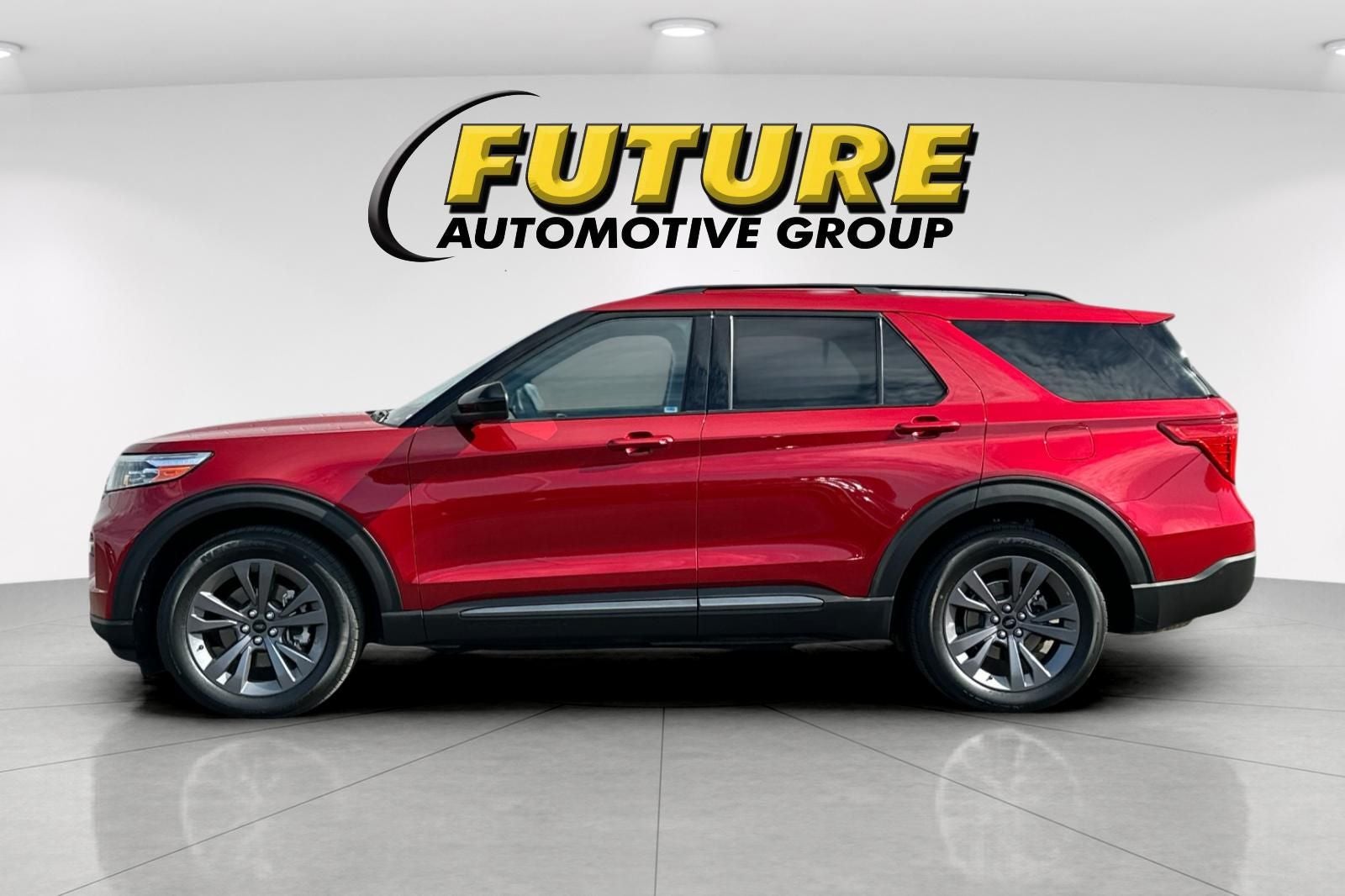 2023 Ford Explorer XLT 4WD
