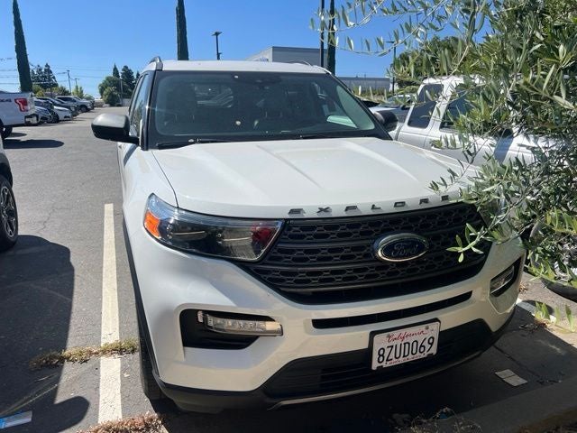 2021 Ford Explorer XLT 4WD w/Twin Panel Moonroof