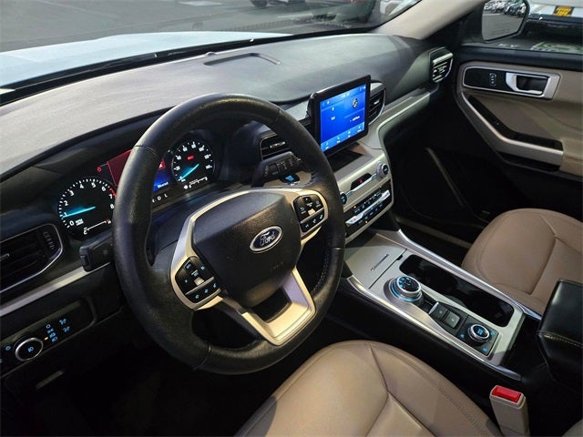 2023 Ford Explorer XLT 4WD