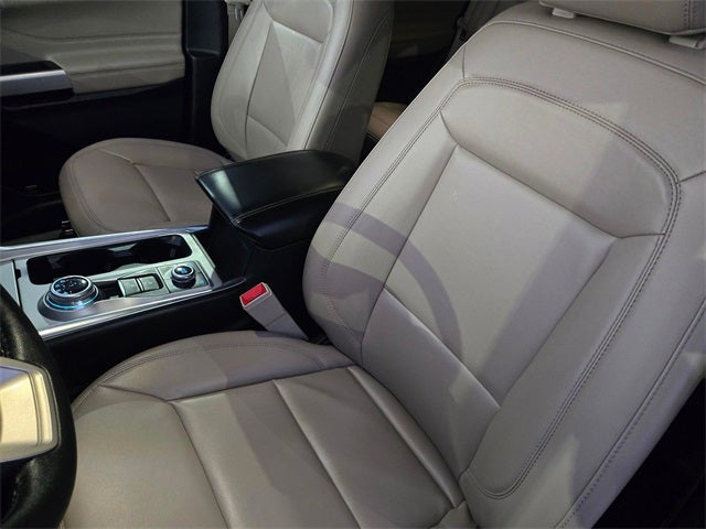 2024 Ford Explorer XLT 4WD