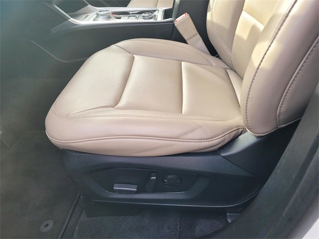 2023 Ford Explorer XLT 4WD