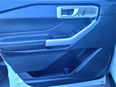 2023 Ford Explorer Limited 4WD w/Twin Panel Moonroof