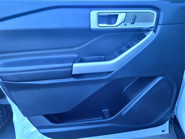 2023 Ford Explorer Limited 4WD w/Twin Panel Moonroof