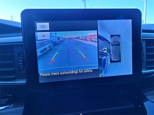 2023 Ford Explorer Limited 4WD w/Twin Panel Moonroof