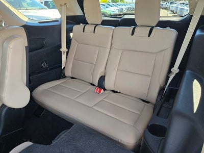 2022 Ford Explorer Limited 4WD w/Tech Package & Dual Moonroof