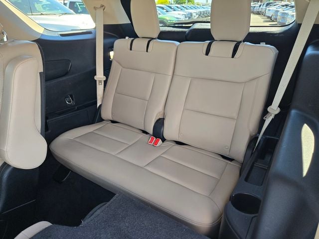 2022 Ford Explorer Limited 4WD w/Tech Package & Dual Moonroof