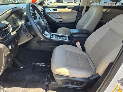 2022 Ford Explorer Limited 4WD w/Tech Package & Dual Moonroof