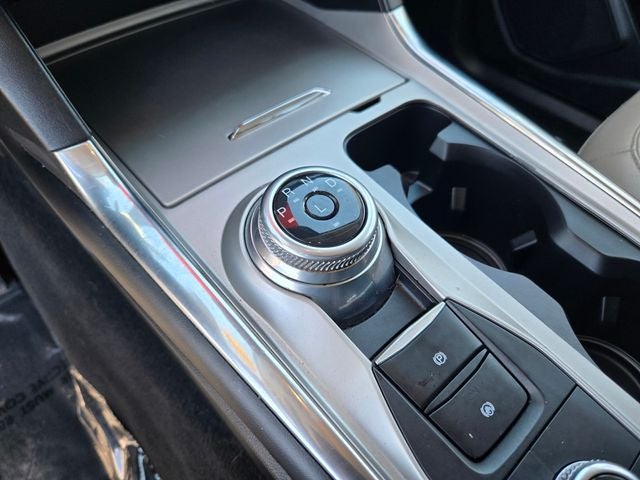 2022 Ford Explorer Limited 4WD w/Tech Package & Dual Moonroof