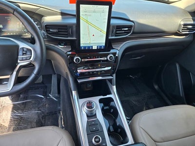 2022 Ford Explorer Limited 4WD w/Tech Package & Dual Moonroof
