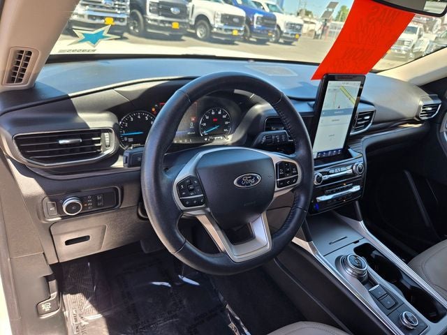 2022 Ford Explorer Limited 4WD w/Tech Package & Dual Moonroof