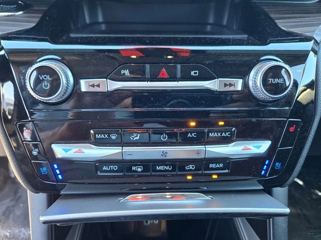 2022 Ford Explorer Limited 4WD w/LTD Convenience Package & 20"s