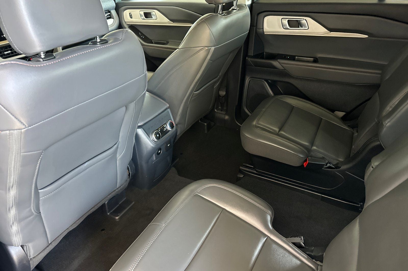 2025 Ford Explorer Active 4WD