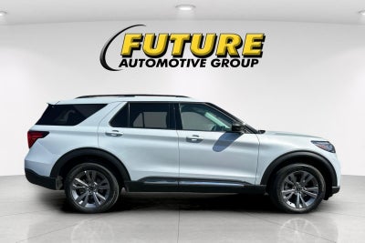 2025 Ford Explorer Active 4WD