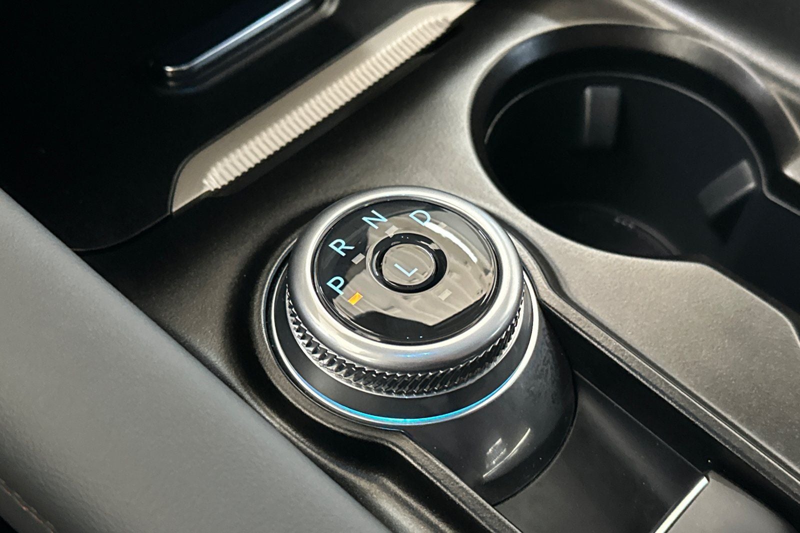 2025 Ford Explorer Active 4WD